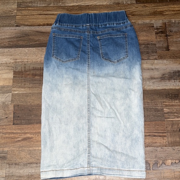 Be-Girl - Picture 3 of 3